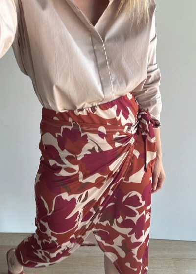 Falda pareo combinada estampado azul