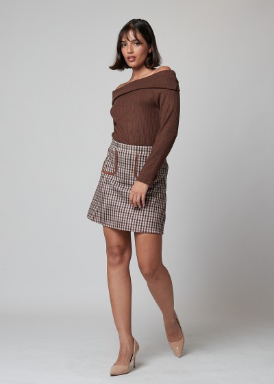 Falda corta cuadros ribete bolsillos