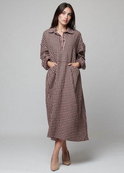 Vestido oversize cuadros negro burdeos