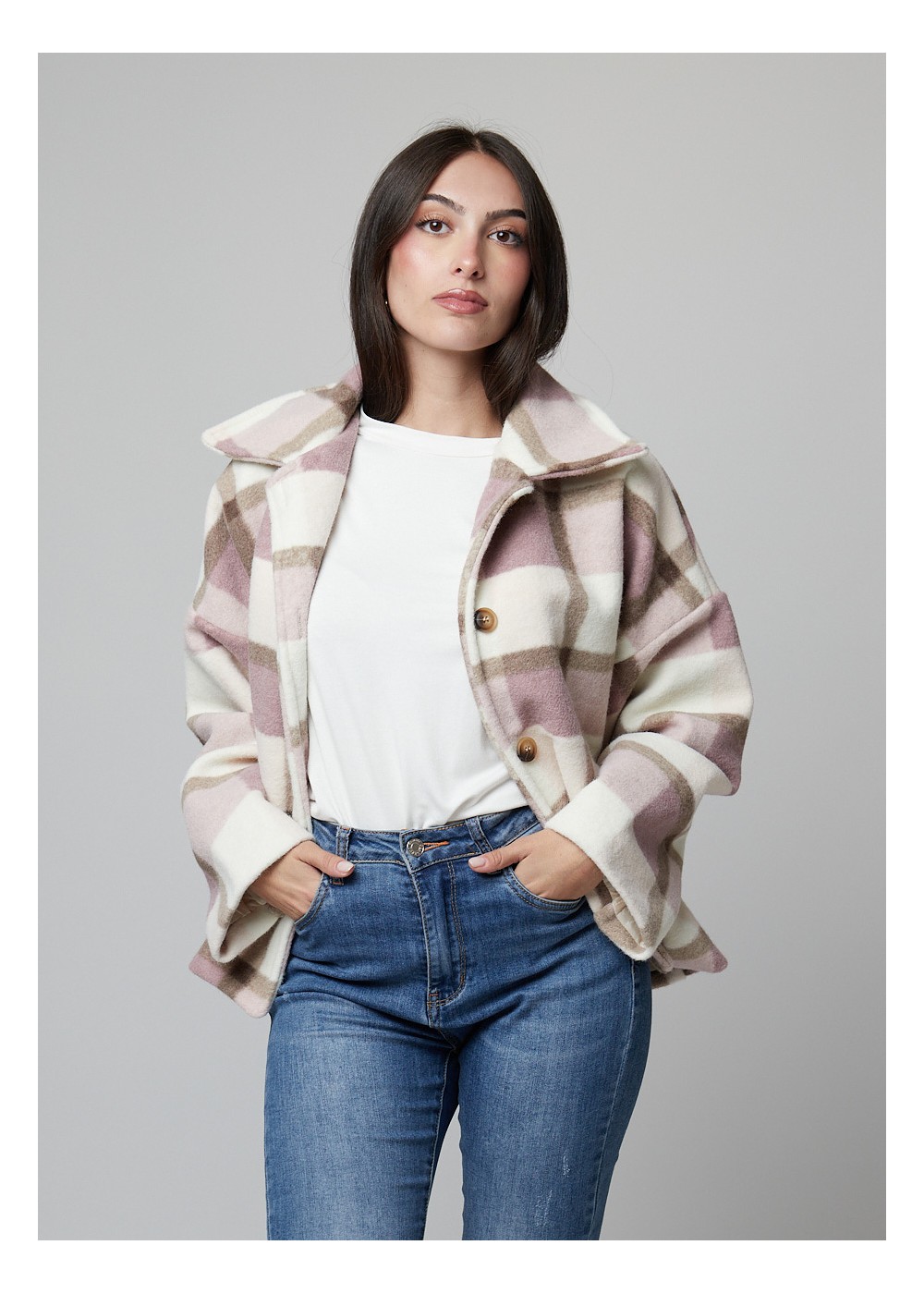 Abrigo corto cuadros bolsillos choco-beis