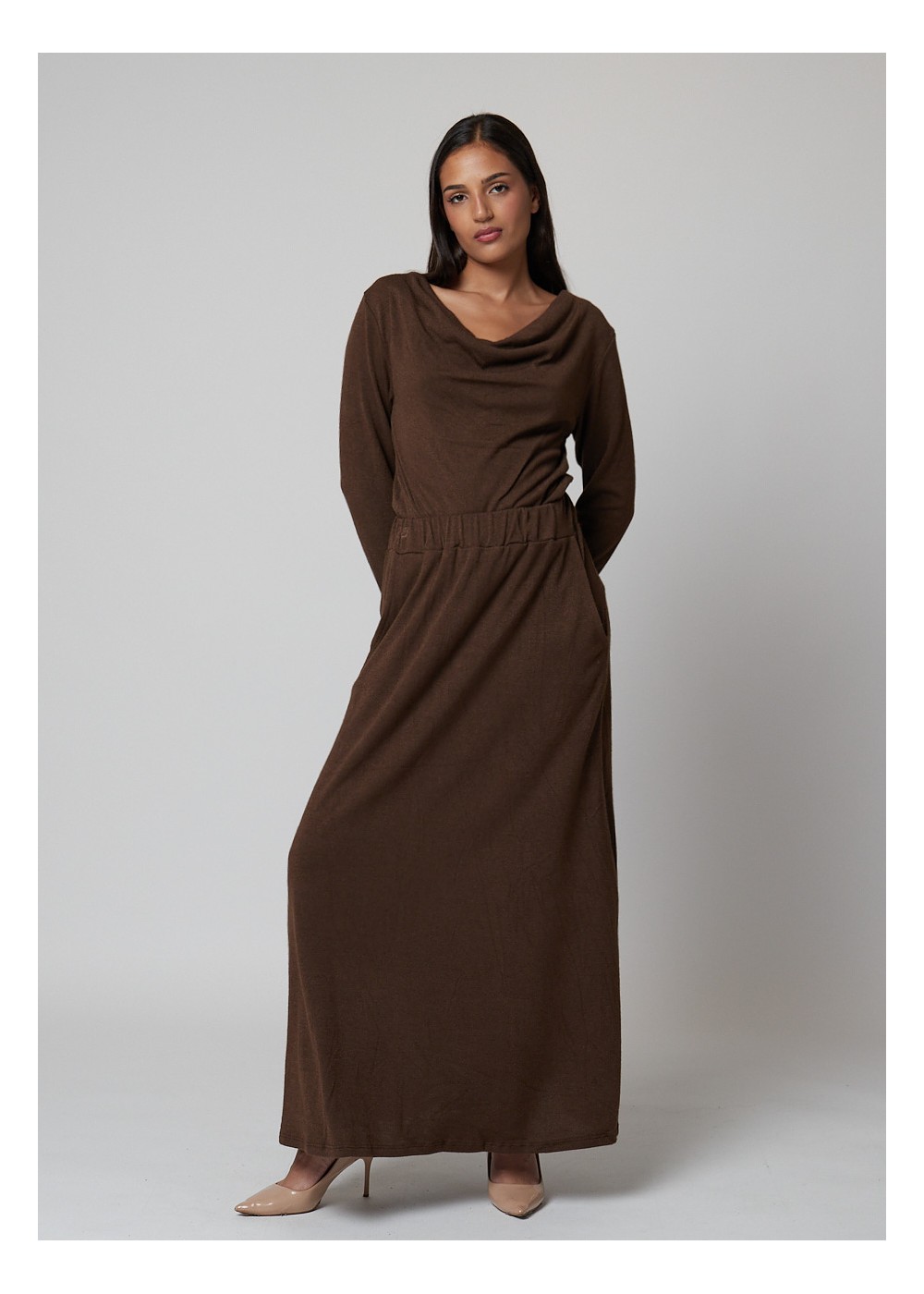 Conjunto falda bolsillos y camiseta