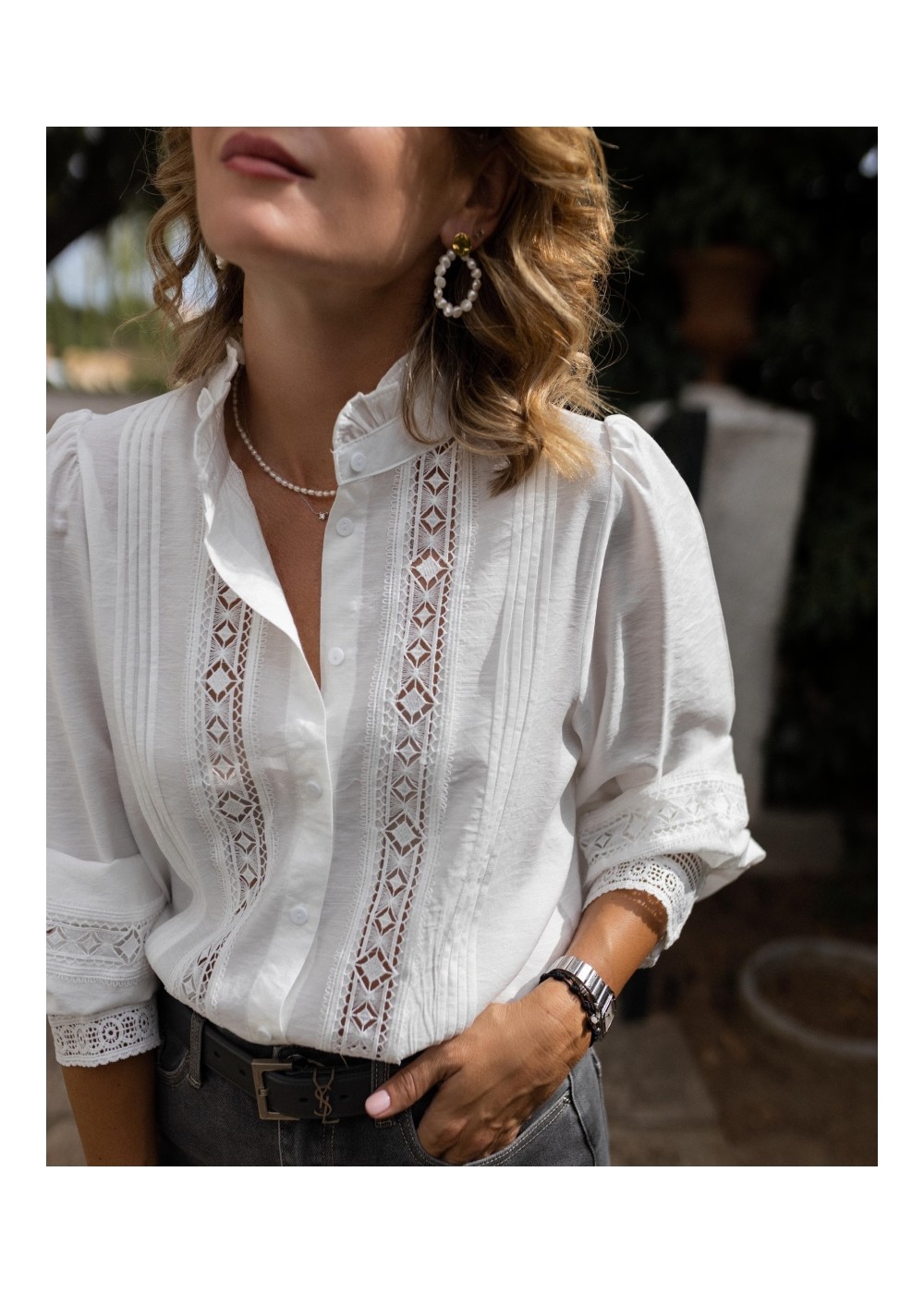 Camisa rosa puntillas