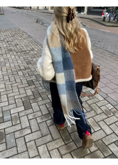 Bufandas estampadas con flecos