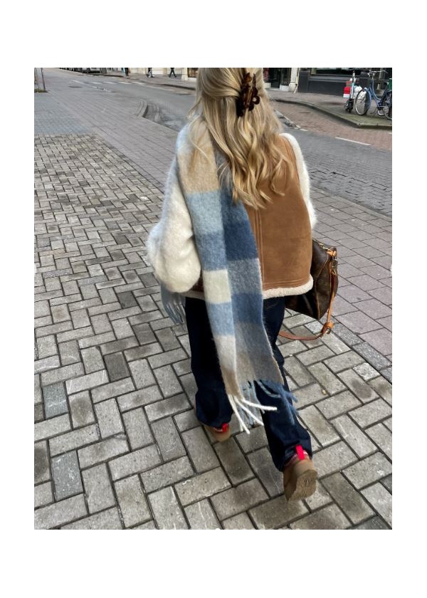 Bufandas estampadas con flecos