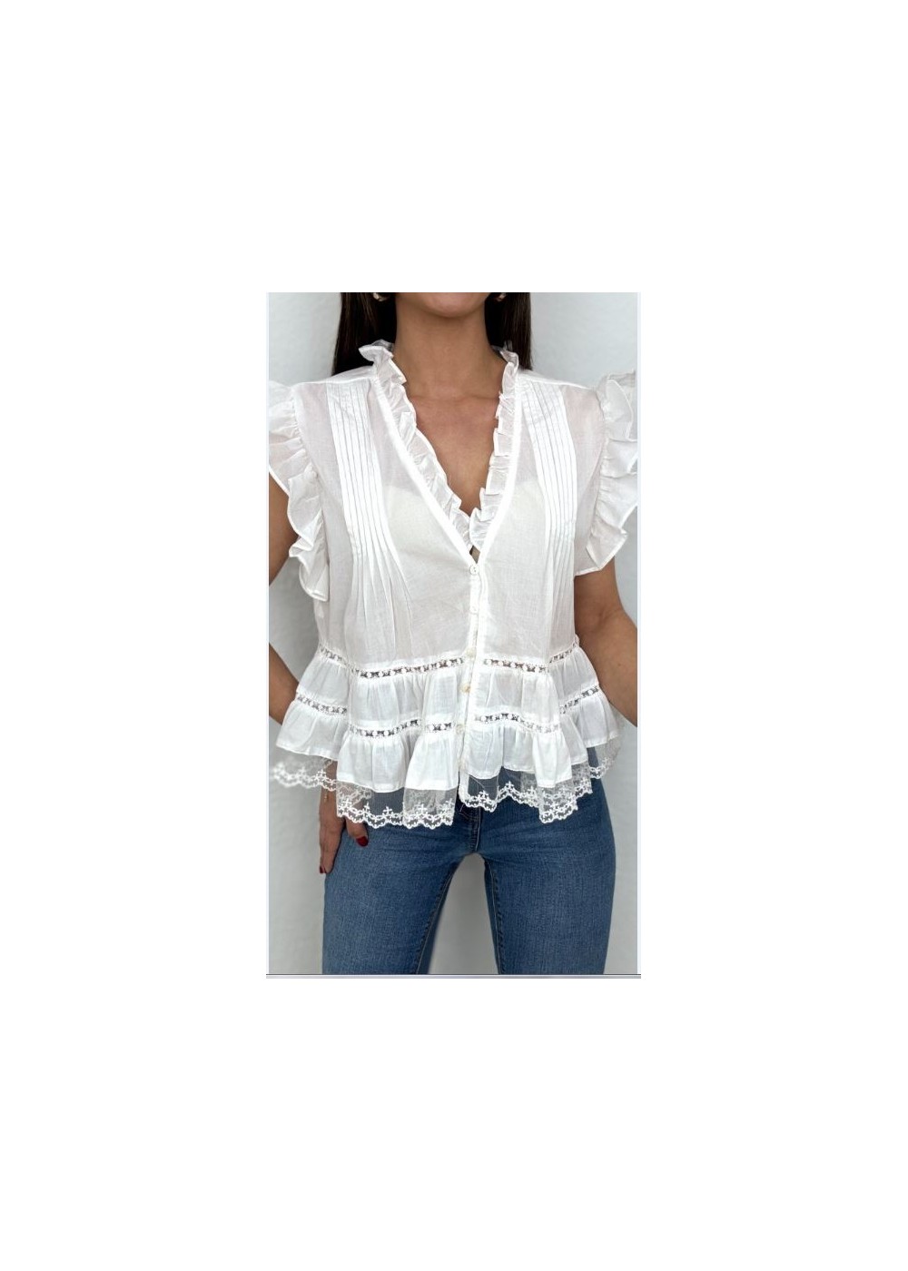 Blusa blanca bordada puntillas