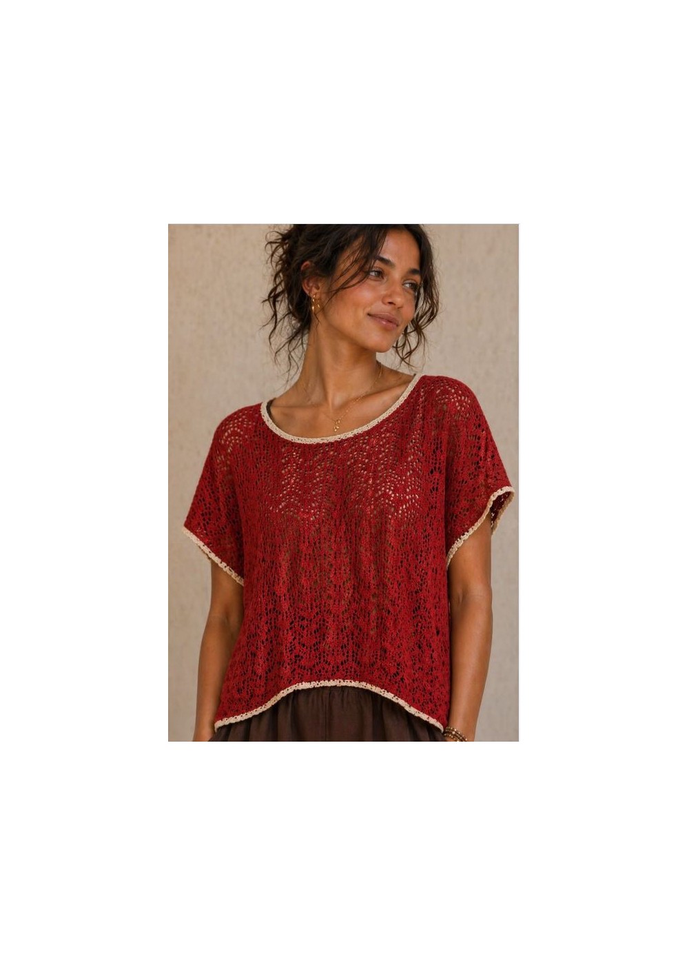 Jersey calado rojo  ribete beis