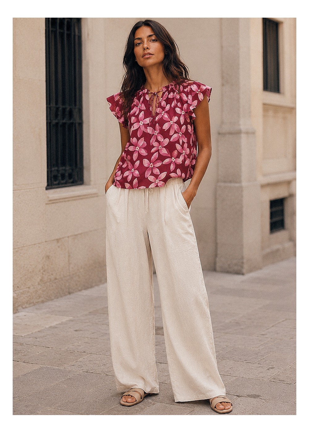 Blusa volante manga flores rosa fuerte
