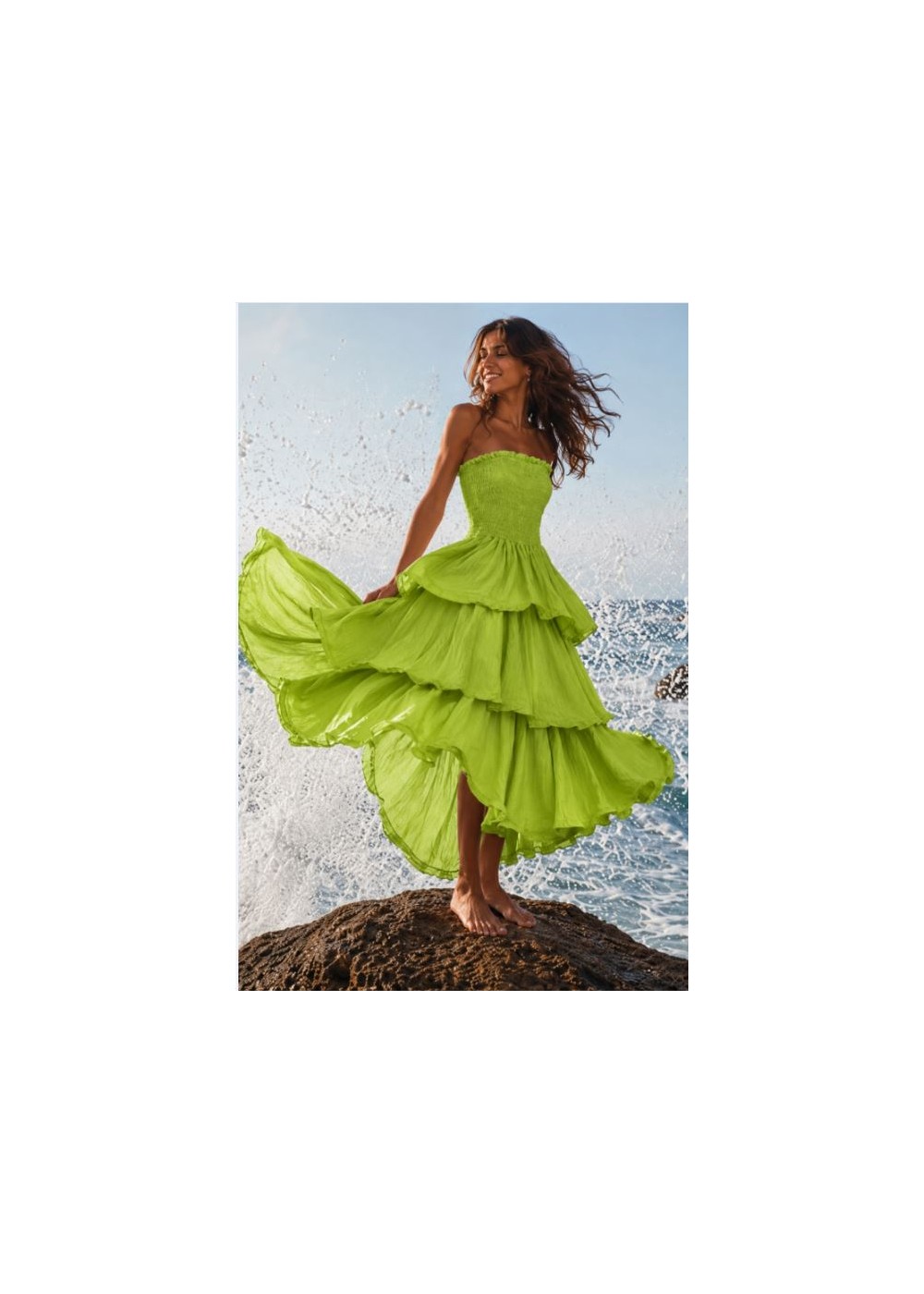 Vestido palabra de honor volantes verde pistacho