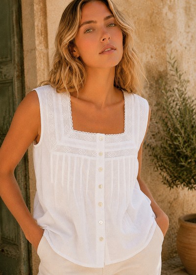 Blusa blanca escote cuadrado