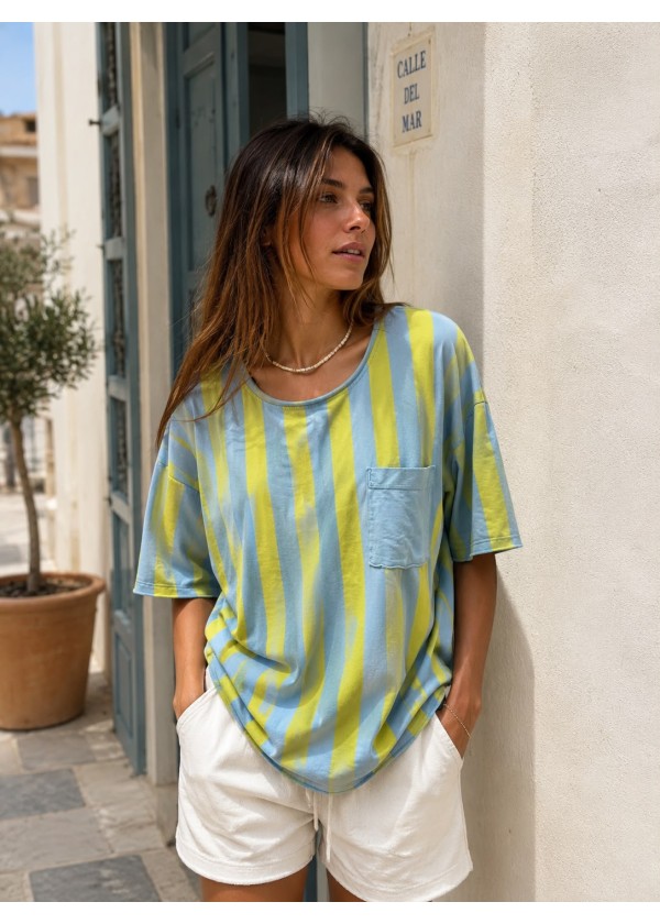 Camiseta bolsillo rayas