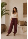 Pantalon tachas laterales